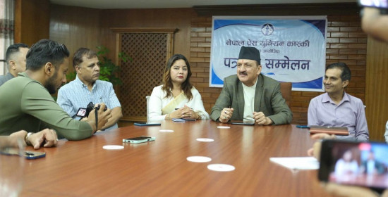 एमालेसँग नयाँ गठबन्धनमा जोडिने खबर असत्यः अर्थमन्त्री महत